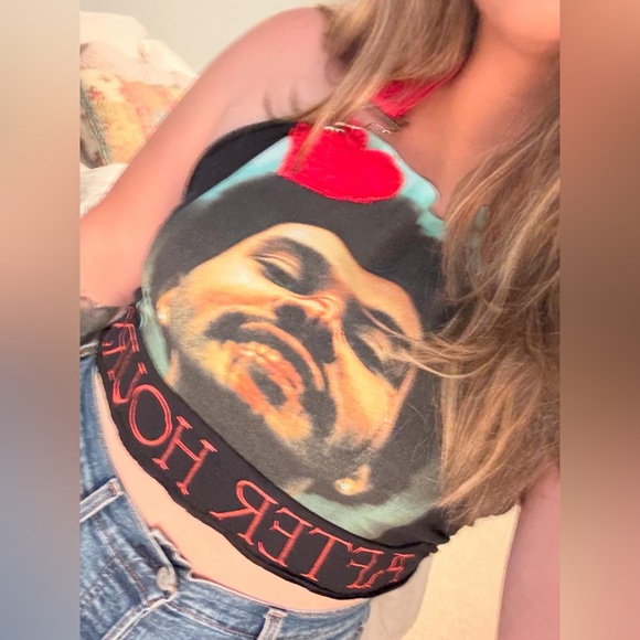 The Weekend Reworked Halter Top - Picture 5 of 5